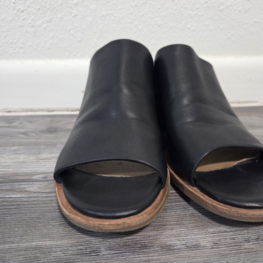 Sofft Women's Aneesa Leather Peep Toe Slip On  sz 9.5 - Picture 7 of 8